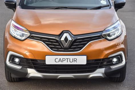 View the price range of all renault captur's from 2015 to 2020. Facelifted Renault Captur (2017) Specs & Price - Cars.co.za