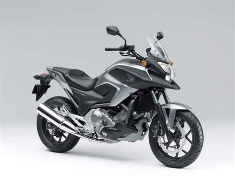 It feels a lot more at under £6000 the nc700x is hard to ignore, for that you get a bike that'll do everything you could ask of it with relative ease (apart from a track day in the. The 2012 Honda NC700X is Coming to America - Asphalt & Rubber