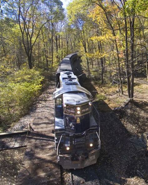 12 Best Fall Foliage Train Rides Fall Leaf Peeping Train Tours