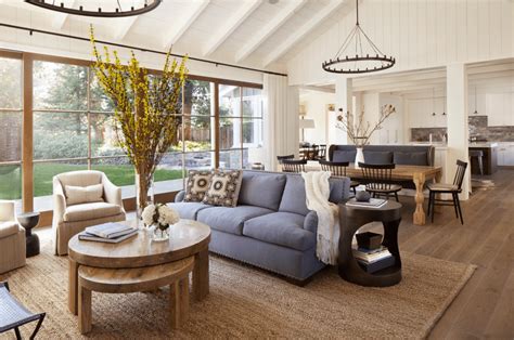 14 Farmhouse Style Living Room Tips