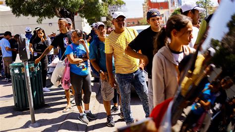 El Paso Mayor Says Citys Goal Is To Help Bus Migrants To Their
