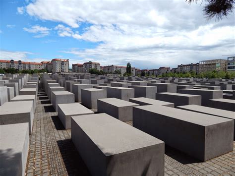 Study Abroad In Berlin Berlin Wall Memorial And Holocaust Memorial