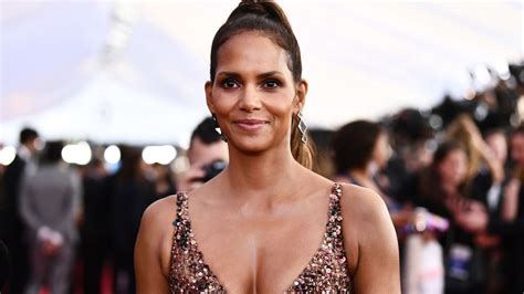 Game, set & meci, simona halep! Halle Berry NET WORTH Movies, Age, Parents, Children & More