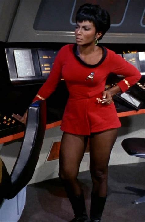 Lt Uhura Aka Nichelle Nichols Star Trek T R L With