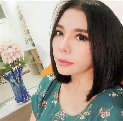 9 Artis Pemeran Emak Emak Di Ftv Gayanya Modis Dan Hits