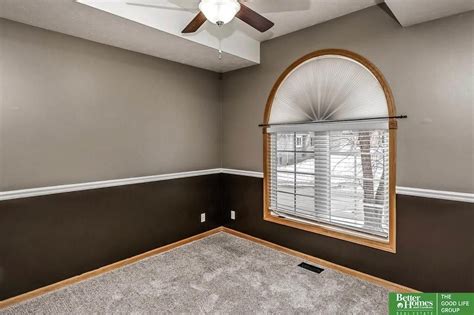 Here, in the series, you can find different varieties and shades of rails and chair rails. How to fix our dark brown wall...paint chair rail cream ...