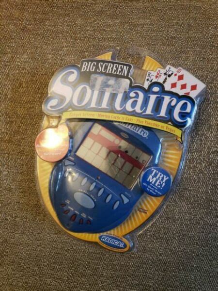 Radica Big Screen Solitaire 2004 Handheld Electronic Card Game 15009