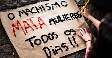 mulheres ocupam as ruas contra feminicídio em massa notibras