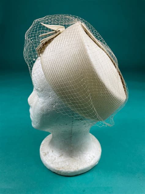50s60s Cream Sonni Lace Veil Pillbox Hat By Sonni In 2022 Lace Veils
