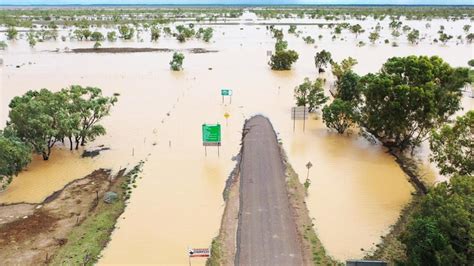 Very dangerous storms possible tuesday, with severe storms forecast for large parts of eastern and northern #qld. Queensland weather: Rains bring flooding to central, north Qld | The West Australian