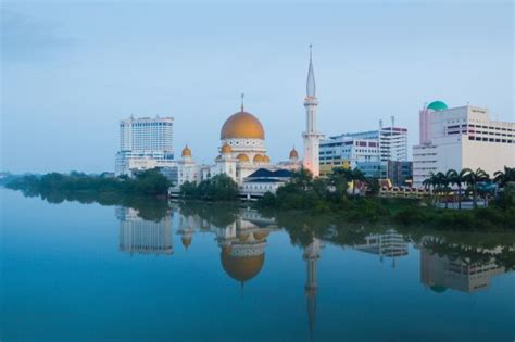 Scattered throughout klang and petaling jaya are strange, old, derelict homes. What to Do in Klang, Malaysia - on a One Day Trip ...