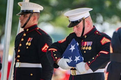 Military Funeral Honors With Funeral Escort For Us Marine Corps Sgt