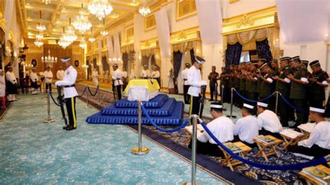 Sultan Josephine Ruby Trevorrow : Sultanah Tunku Aminah Explore Tumblr