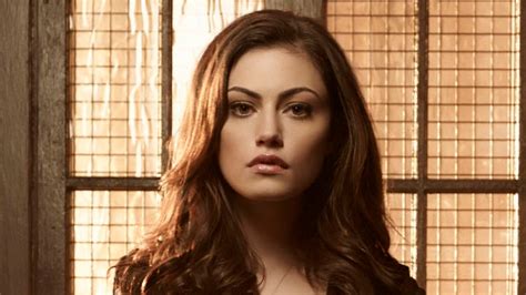 The Originals Phoebe Tonkin On Hayleys Role In The War Against The