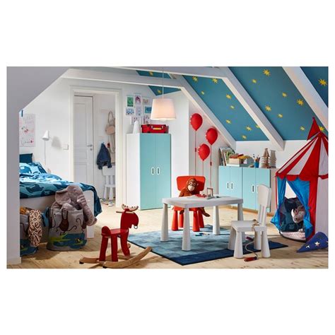 Desde acogedoras habitaciones de bebé hasta grandes cuartos para niños, tenemos los muebles infantiles idóneos para tu espacio. MAMMUT Mesa para niños - int/ext blanco - IKEA