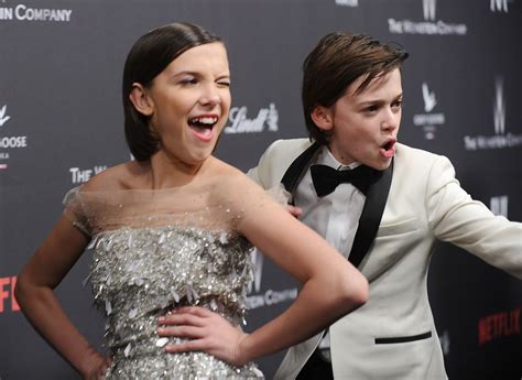 Noah Schnapp And Millie Bobby Brown Bobby Brown Millie Bobby Brown