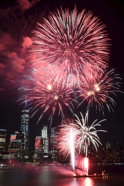 Fourth Of July Fireworks News And Features Editorial Reena Rose