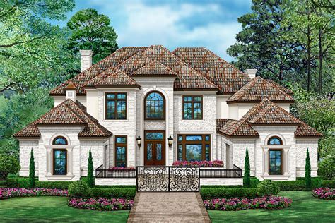 Luxury Traditional Home Plan With Front Motor Court 36617tx