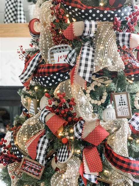 How to decorate your Christmas tree with ribbon like a pro~VIDEO ...