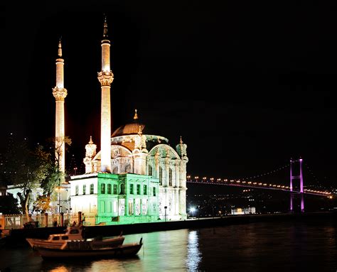 Discover Ortakoy Mosque Ortakoy Mosque Tours