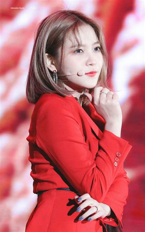 Pin by Nguyễn Minh Châu on ´｡｡` Red velvet ´｡｡` | Red velvet irene, Red velvet, Red velvet yeri