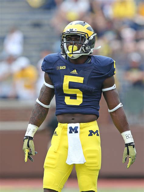 Michigan Db Jabrill Peppers Unhappy With The Ncaa