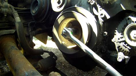 Removing The Crank Pulley Bolt Youtube