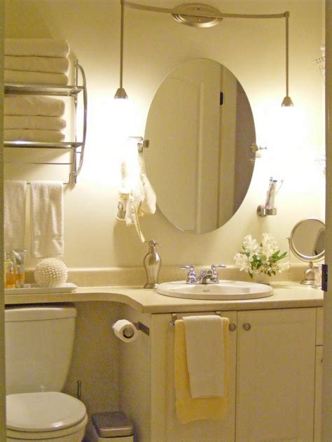 Minimalist Bathroom Mirrors Design Ideas To Create Sweet