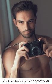 Sexy Nude Man Amateur Photographer Holding 스톡 사진 1146522779 Shutterstock