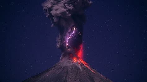 Hd Wallpaper Lava Explosion Eruptions Night Smoke Volcano Nature