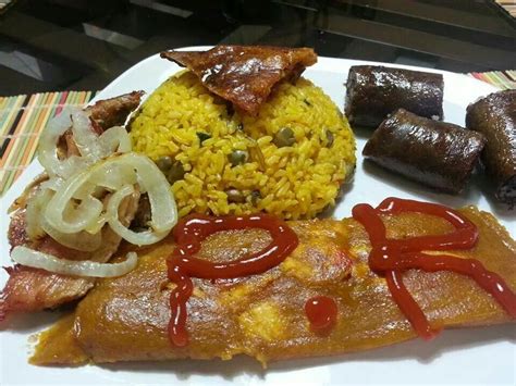 Comida de navidad Puerto Rico | Puerto rican cuisine, Food, Delicious