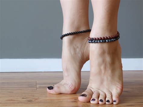 Your Guide To Anklets — Satin Crystals