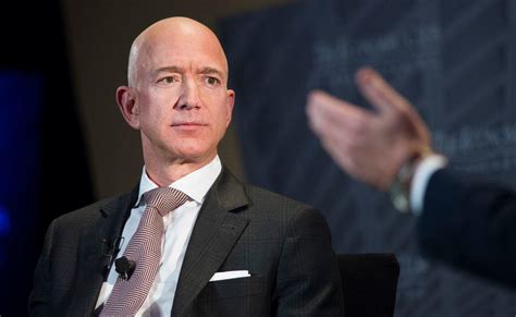 Jeffrey preston «jeff» bezos фамилия при рождении — йоргенсен; Amazon CEO Jeff Bezos arrives in India; plans $1 billion ...