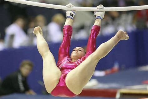 Acrobatic Girls Doing Amazing Stunts 31 Pic Of 46