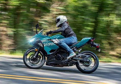 Kawasaki Ninja 400 Sport Motorcycle Smooth And Powerful