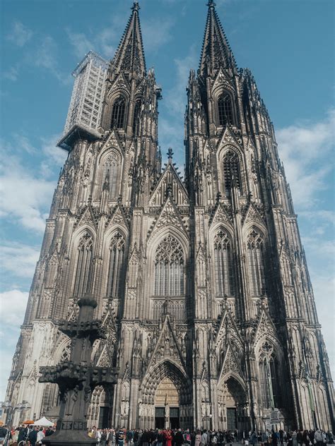 Who Built The Cologne Cathedral