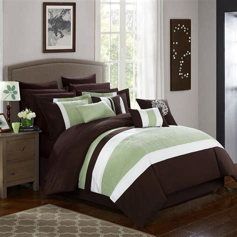 Head over to kohls.com where they are offering this full size jumping beans mvp sports bedding set for just $27.99 (regularly $139.99). Pisa 16-piece Comforter Bedding Set | Kohls in 2020 ...