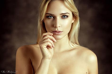3840x2160px free download hd wallpaper women face portrait blonde bare shoulders blue