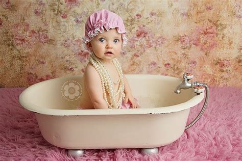 Baby bathtub newborn photography props. Beautiful baby in vintage bath tub #shannonleighstudios # ...