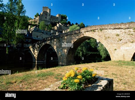 Arched Medieval Bridge Over The Aveyron River Belcastel Aveyron Midi