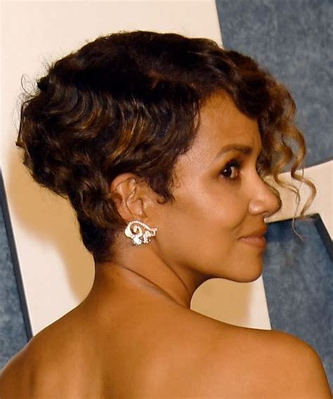 Halle Berry Hairstyles Hair Cuts And Colors