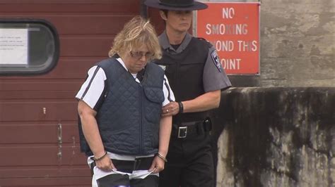 Joyce Mitchell Allegedly Passed Tools To Ny Prisoners Inside Hamburger