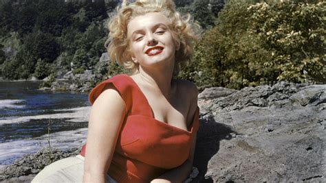 The Last Professional Photos Of Marilyn Monroe Unstyled And Informal Go Up For Auction Cbs News