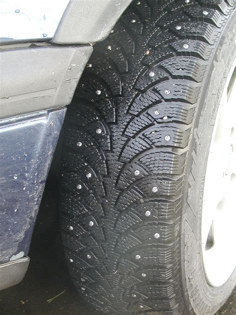How to Choose from 4 Types of Tires for Winter Driving in BC | TranBC