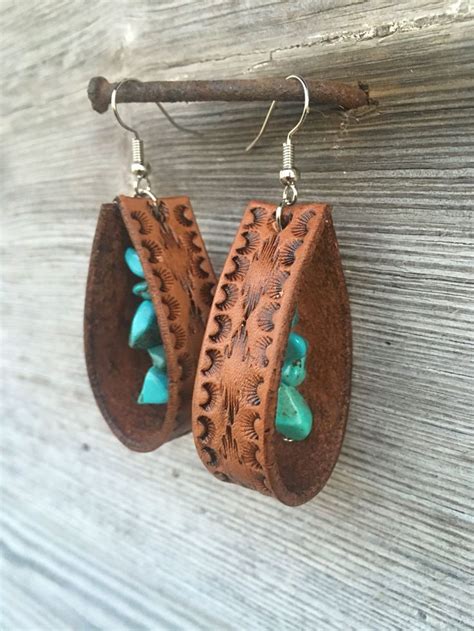 Hand Tooled Loop Shaped Chestnut Brown Leather Earrings Etsy Diy