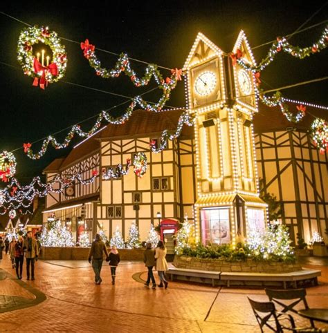 Christmas Town At Busch Gardens In Virginia Is Straight Out Of A Hallmark Christmas Movie