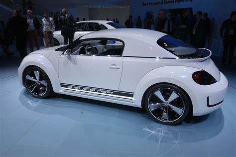Volkswagen Unveils E Bugster Electric Beetle Concept In Detroit