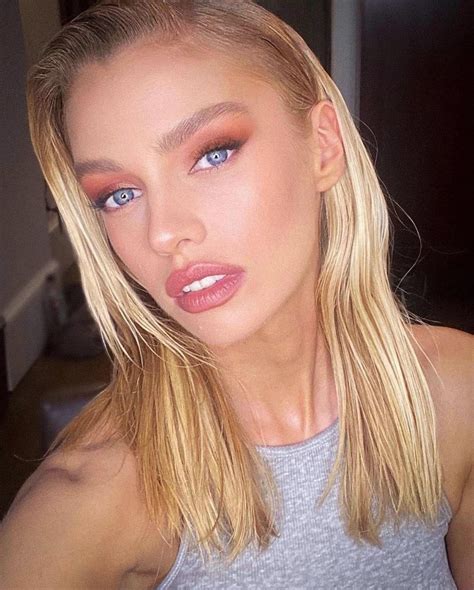 Stella Maxwell Lookalike Porn Stars And Doppelgangers FindPornFace Com