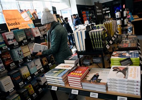 Amazon Bookstore Opens In Denvers Cherry Creek Neighborhood