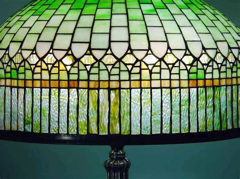 24″ Standard Geometric Tiffany Lamps
